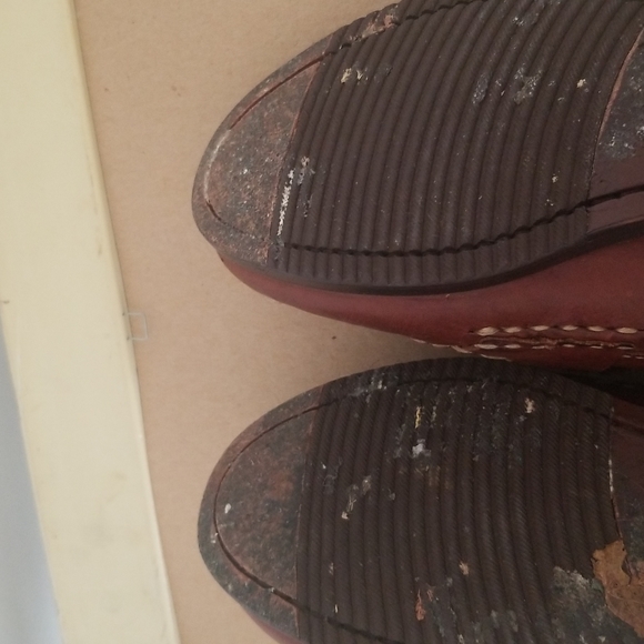 Country Cole Haan Brown is gender-neutral. Size 7.5 M - Picture 7 of 12